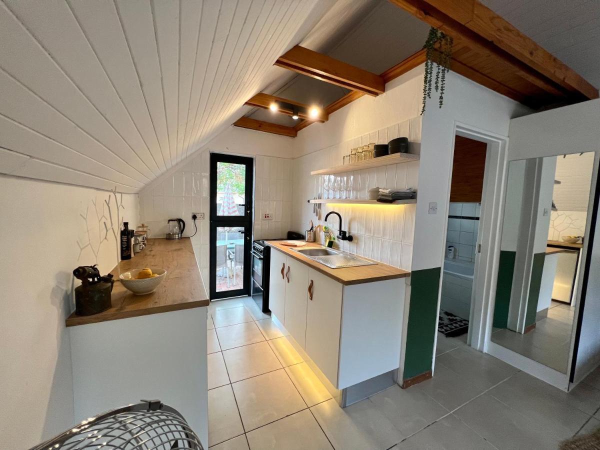 Cosy City Cottage 哈博罗内 外观 照片