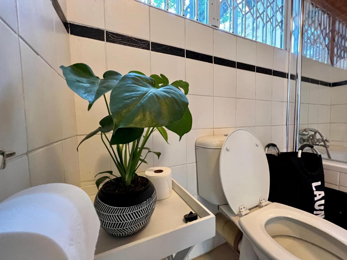Cosy City Cottage 哈博罗内 外观 照片