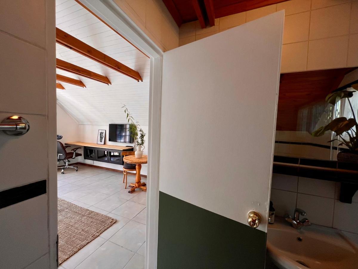 Cosy City Cottage 哈博罗内 外观 照片